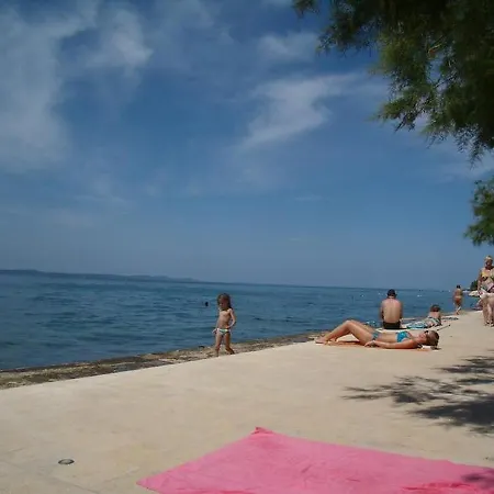 Family Ground Floor Close To The Beach